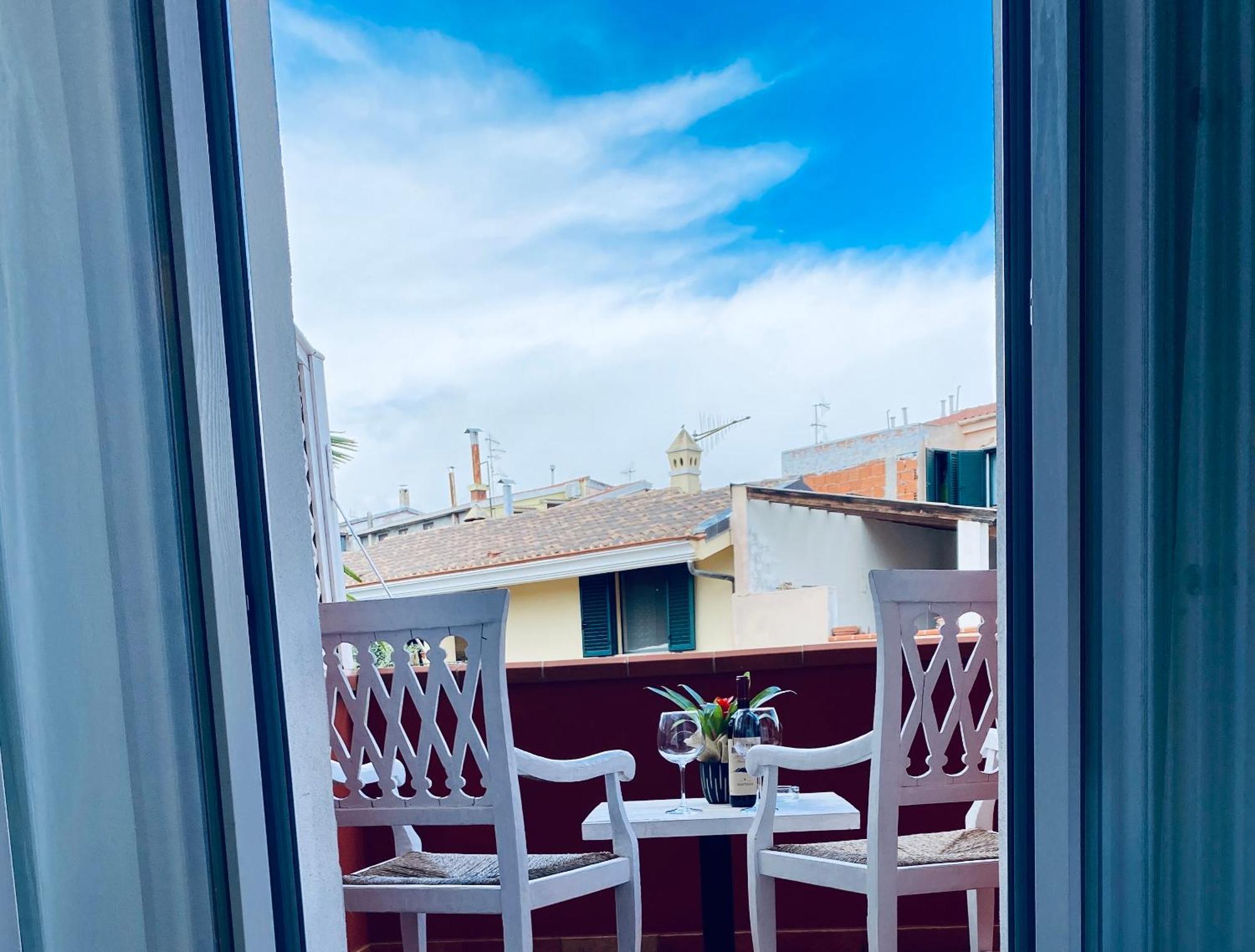 Locanda Degli Artisti Tortolì Екстериор снимка