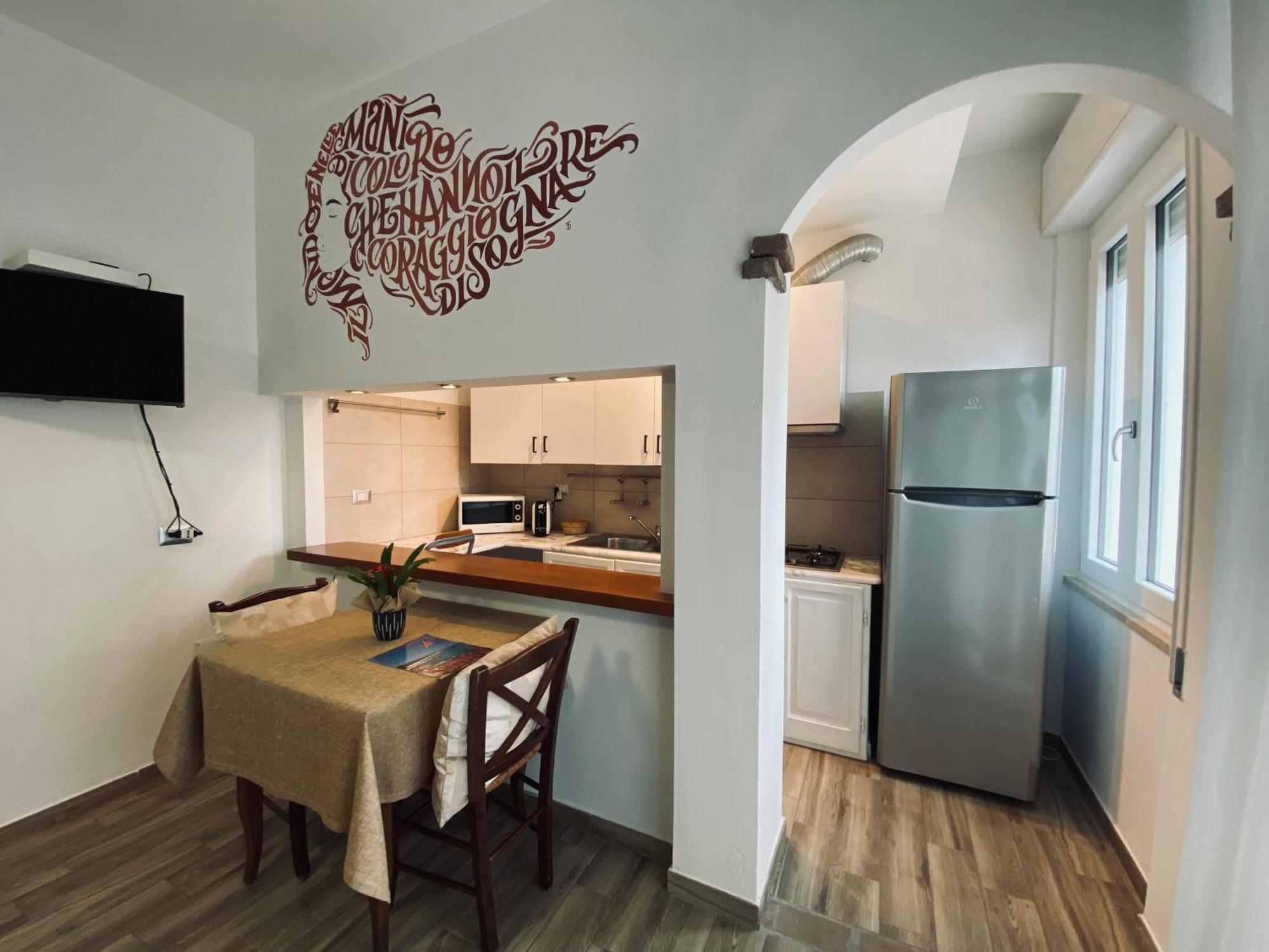 Locanda Degli Artisti Tortolì Екстериор снимка