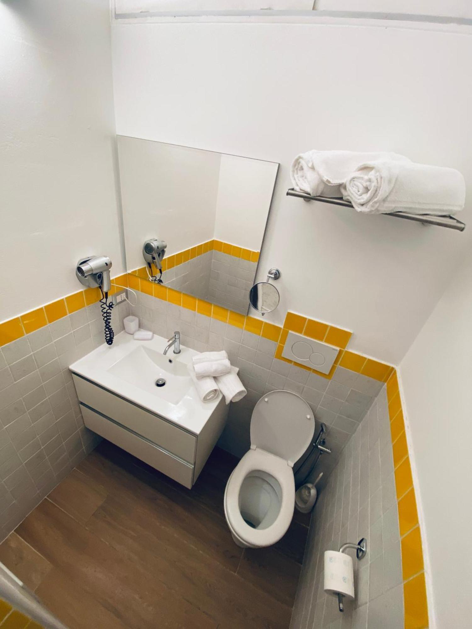 Locanda Degli Artisti Tortolì Екстериор снимка