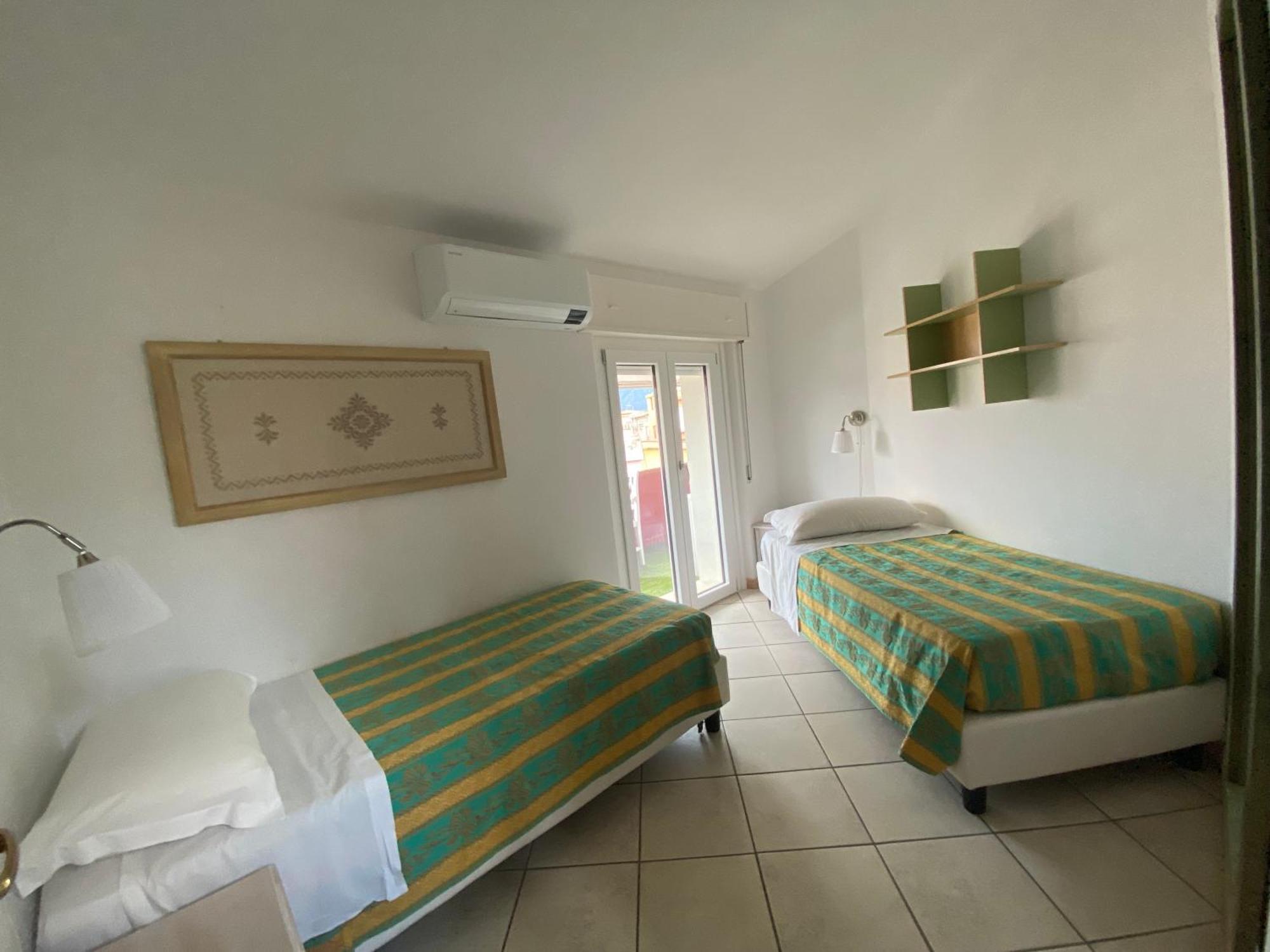 Locanda Degli Artisti Tortolì Екстериор снимка