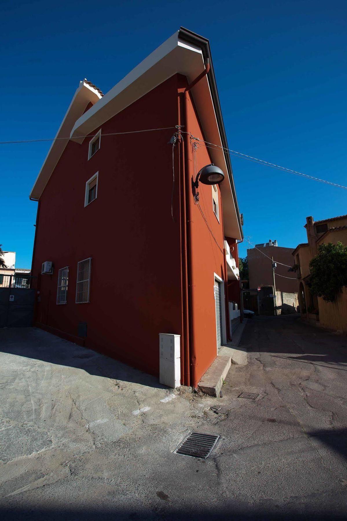 Locanda Degli Artisti Tortolì Екстериор снимка